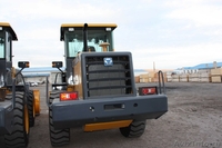 Продаём Фронтальный погрузчик XCMG LW-300F, новый. HOWO б/у. - Изображение #2, Объявление #140135