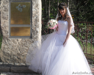 продам свадебное платье,возможен торг - Изображение #1, Объявление #725706