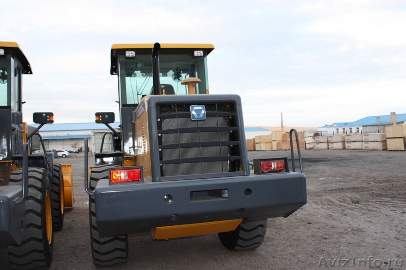 Продаём Фронтальный погрузчик XCMG LW-300F, новый. HOWO б/у. - Изображение #2, Объявление #140135